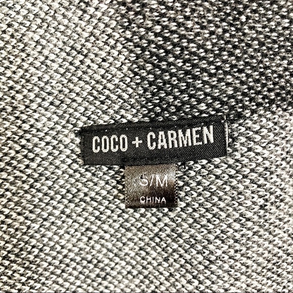 Coco and Carmen Black and White block woman’s sweater wrap Size M - Picture 7 of 8